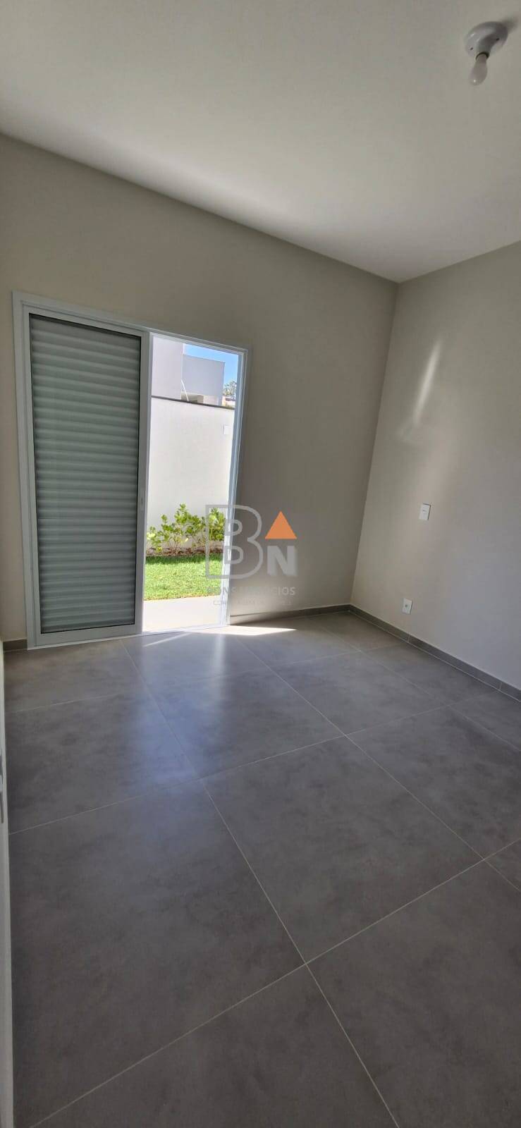 Casa à venda com 3 quartos, 138m² - Foto 13