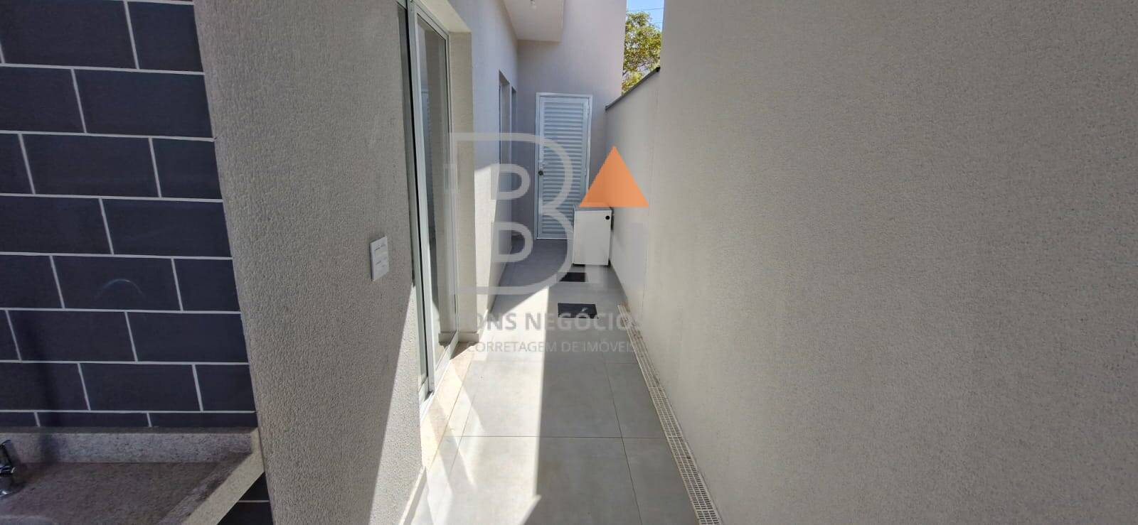 Casa à venda com 3 quartos, 138m² - Foto 14